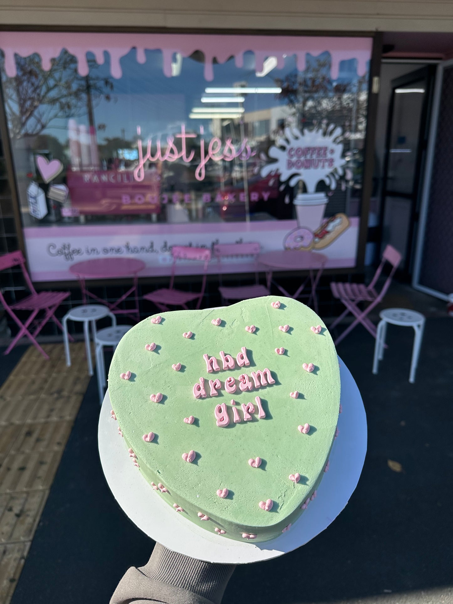 'The Tish' dream girl cake ☁️🩷